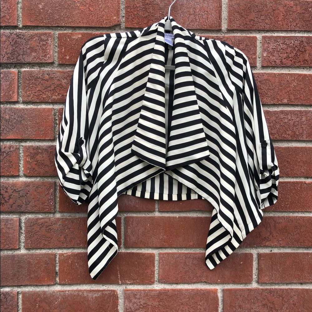Striped Blazer 🔥2 for $10🔥